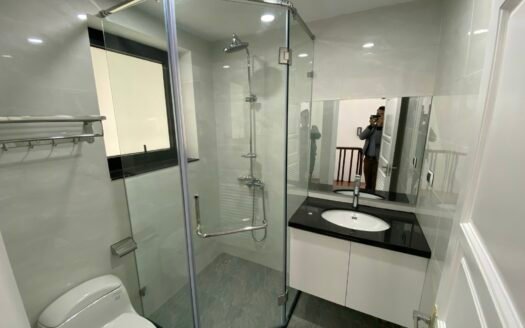 Cho thuê biệt thự khu C Ciputra 350m2 x 3 tầng full đồ giá 80 triệu/tháng