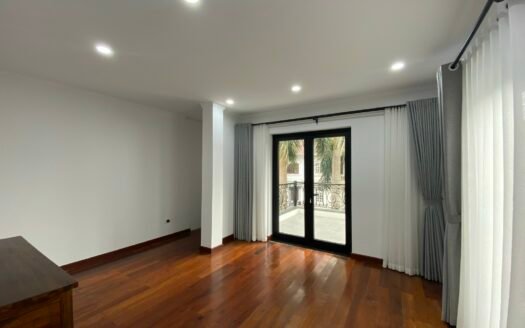 Cho thuê biệt thự khu C Ciputra 350m2 x 3 tầng full đồ giá 80 triệu/tháng