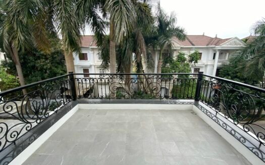 Cho thuê biệt thự khu C Ciputra 350m2 x 3 tầng full đồ giá 80 triệu/tháng