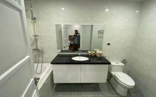 Cho thuê biệt thự khu C Ciputra 350m2 x 3 tầng full đồ giá 80 triệu/tháng
